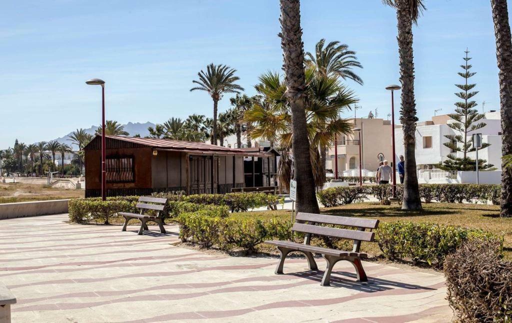 Atico Del Sol Laguna Beach Vera Playa מראה חיצוני תמונה